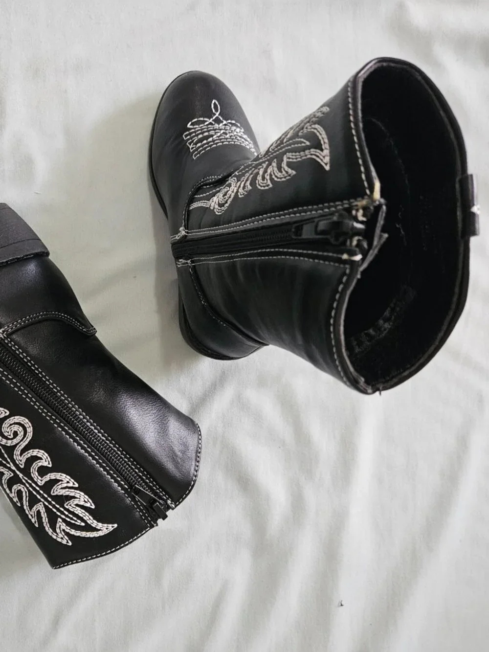 bebe girls Black Western Cowboy Boots Embroidered Toddler Girl Size 8